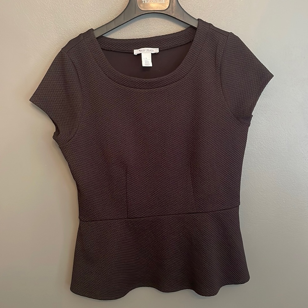 WHITE HOUSE BLACK MARKET Textured Black Peplum Top